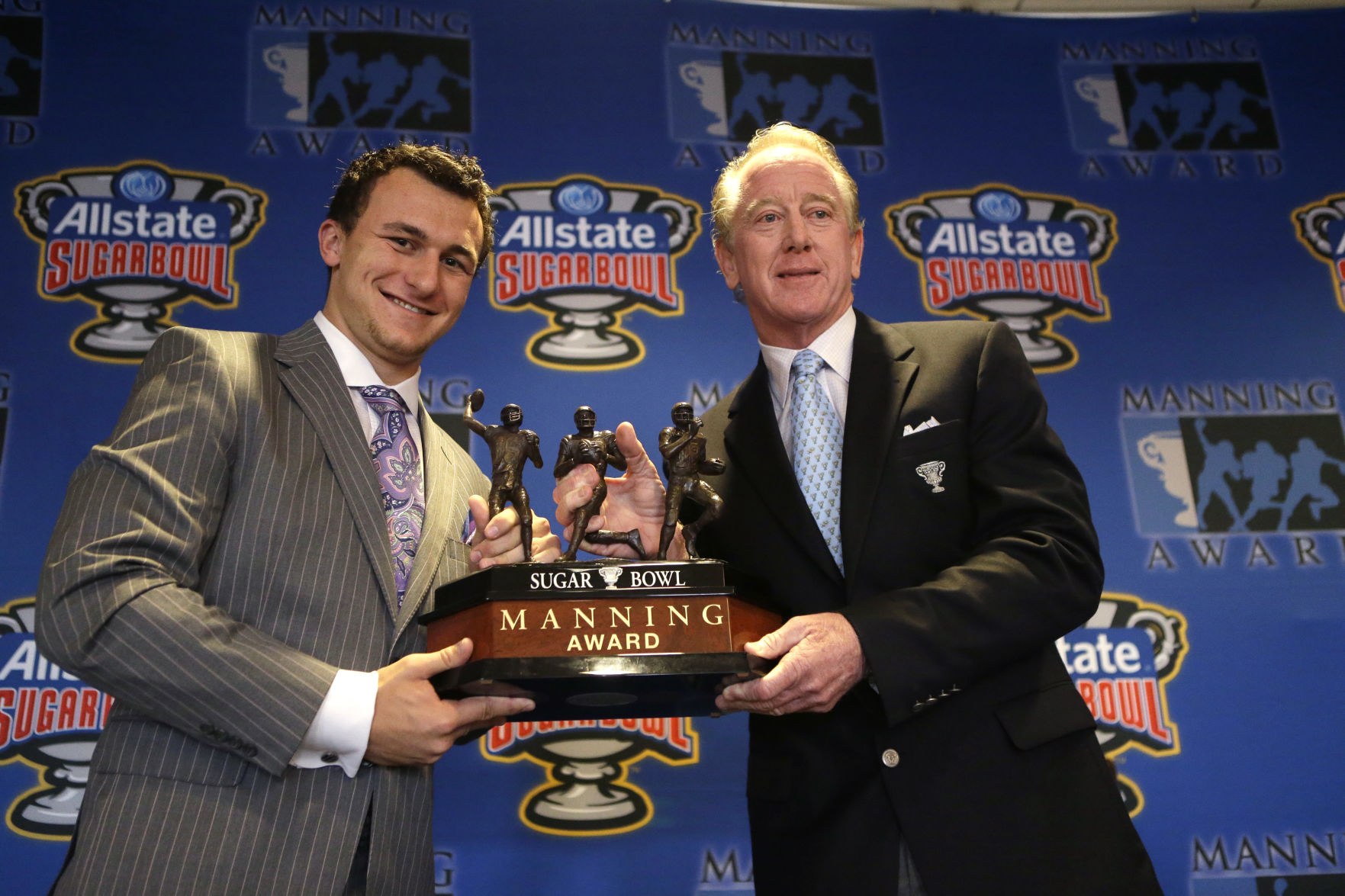 A&M's Manziel picks up Manning Award